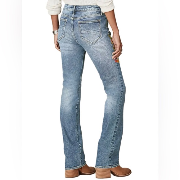 Embroidered Floral Blue Jeans - Picture 3 of 8